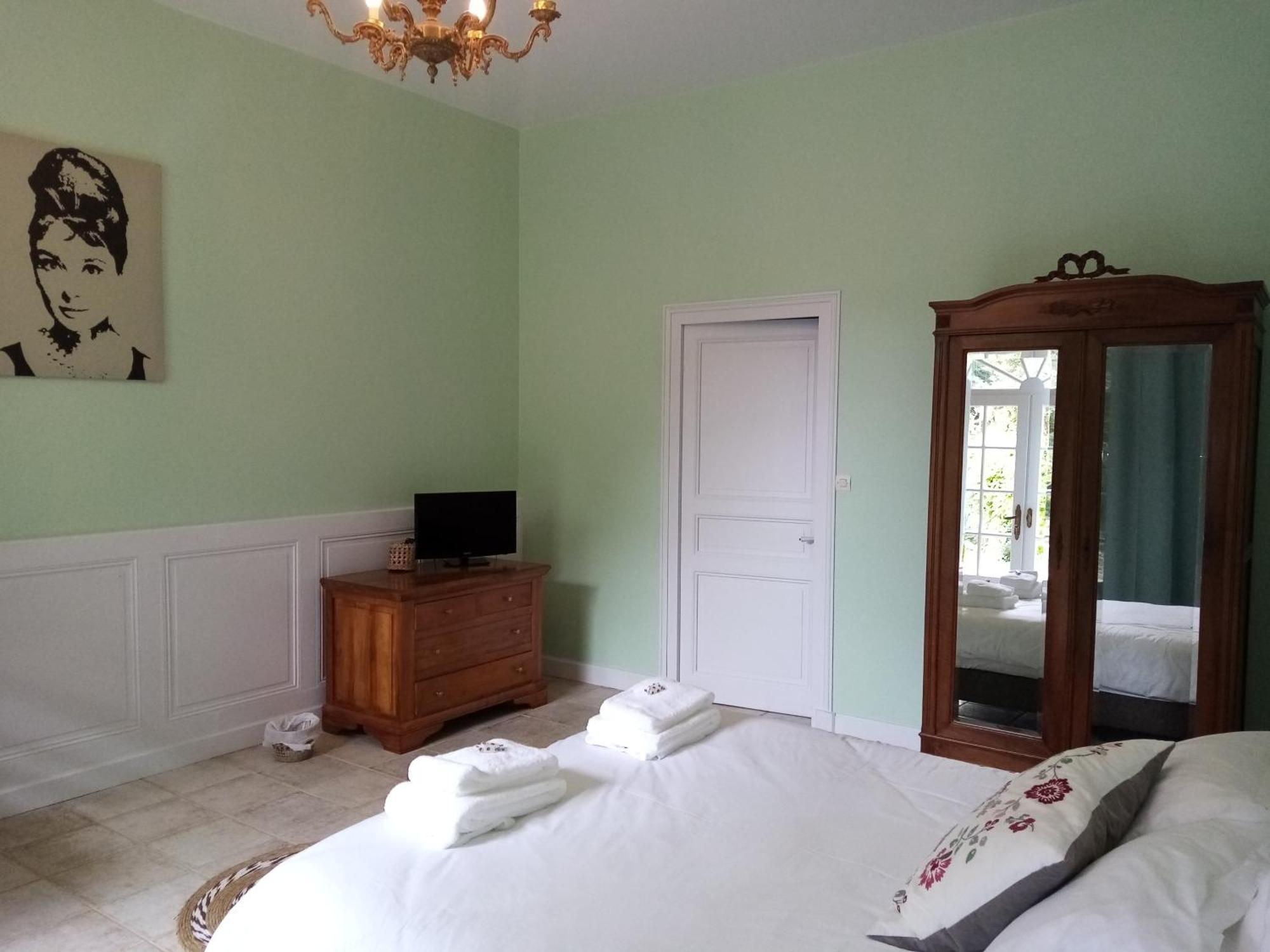 Domaine De Pladuc Bed & Breakfast Lachaise Rom bilde
