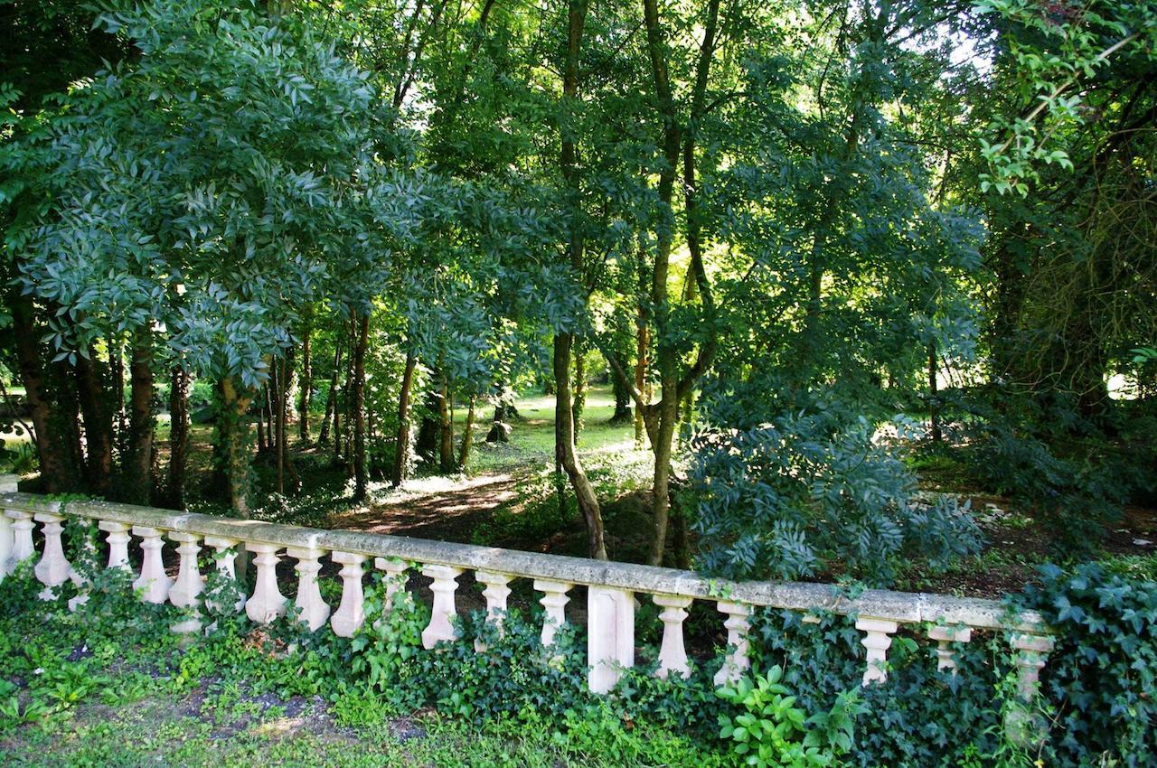 Domaine De Pladuc Bed & Breakfast Lachaise Eksteriør bilde